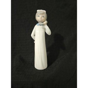 Porcelain Casades Young Girl Figurine